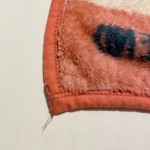 Vintage Snoopy And His Friends Blanket 38 x 27.5 Inch Baby Blanket Flaws - Picture 12 of 16